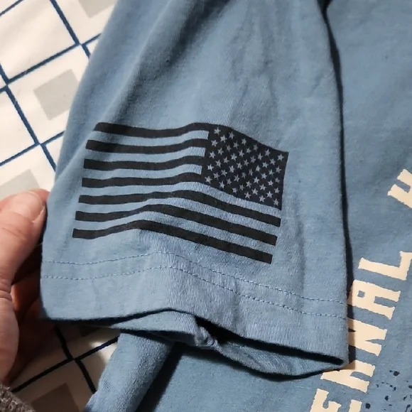 Blue Graphic Reptile T-Shirt - Picture 3 of 5